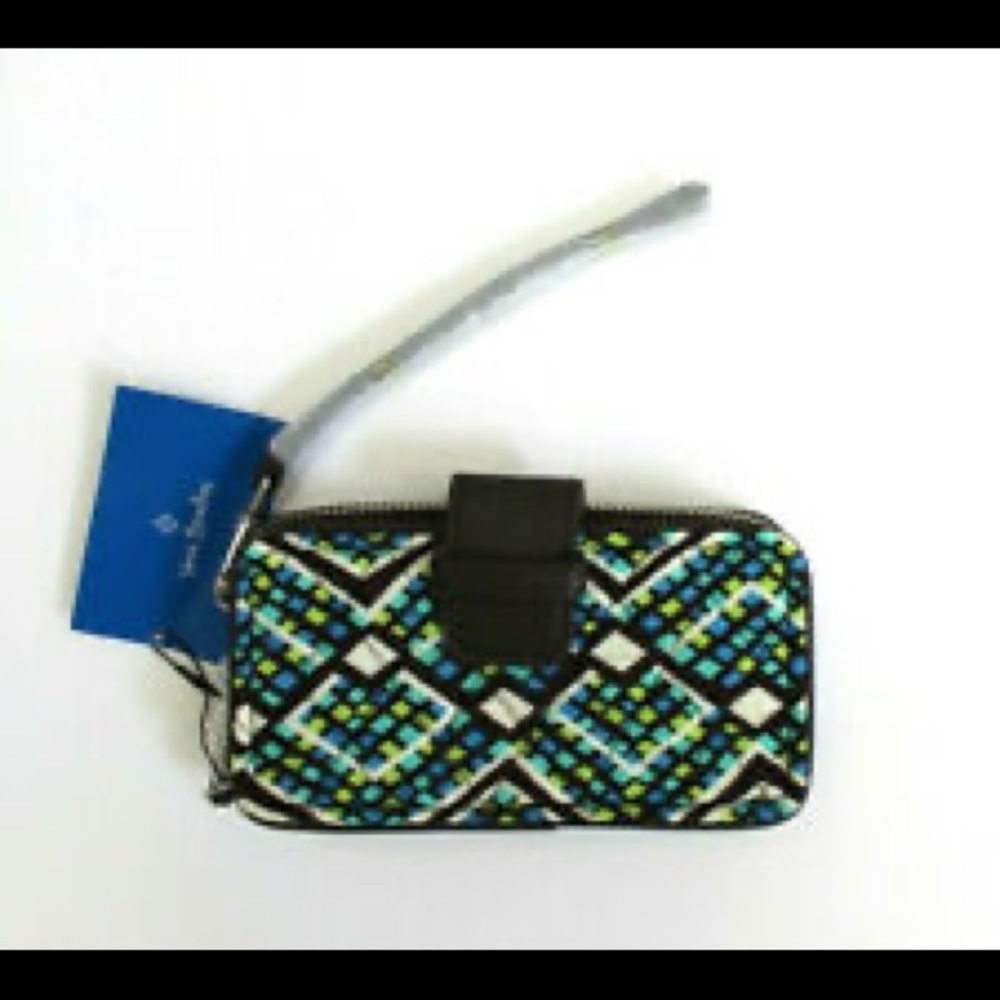 NWT Vera Bradley Women's Rain Forest Quilted Fabric Zip Wallet Wristlet RFID